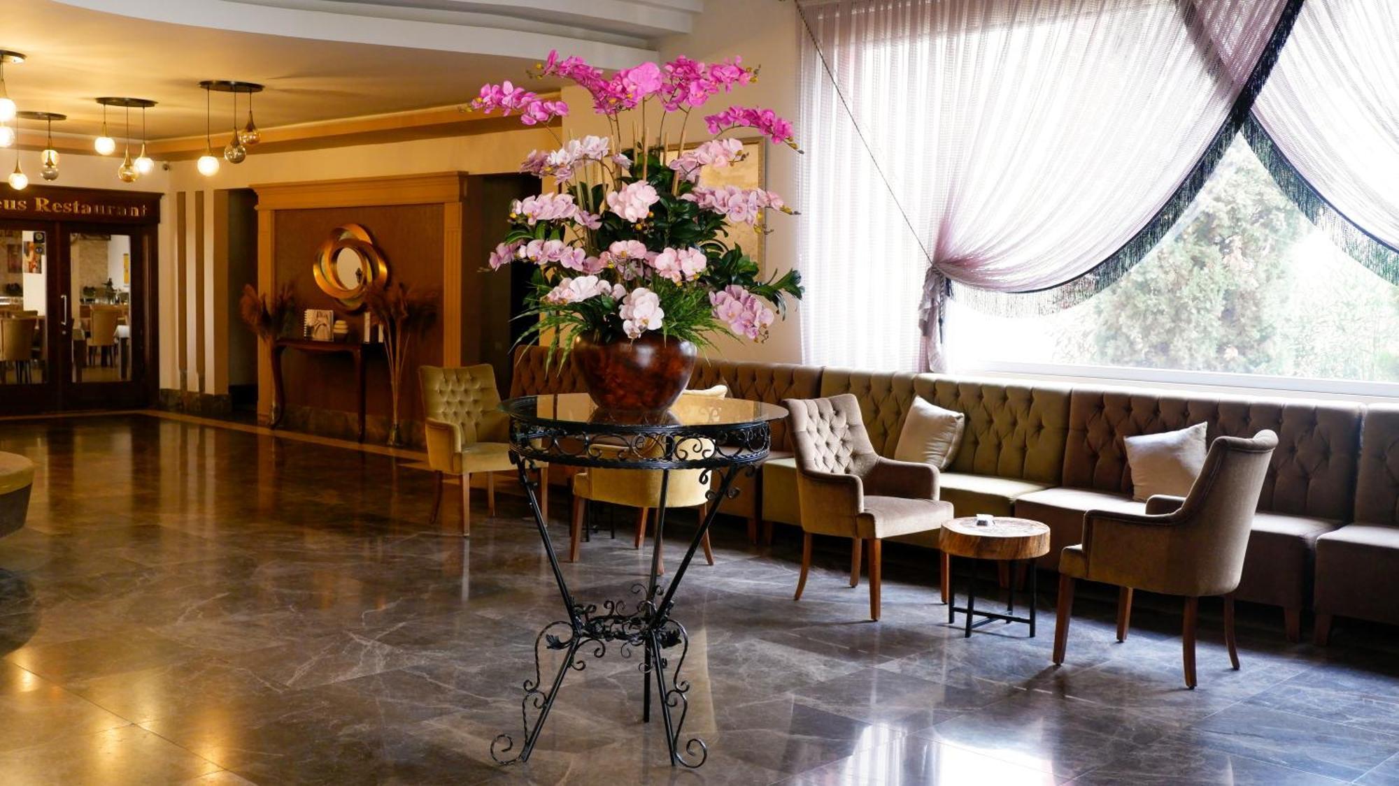 Hotel Labella Bergama Bagian luar foto